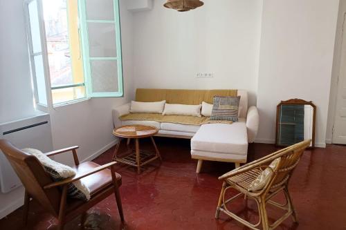 Charming apartment in Nice with balcony