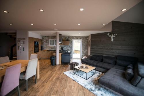 Chalet Horizon 11-guest chalet in Gérardmer Sauna Jacuzzi
