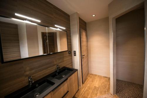 Chalet Horizon 11-guest chalet in Gérardmer Sauna Jacuzzi