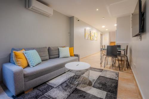 Duplex Sagrada Familia 1