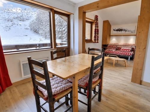 2 Pièces Lumineux sur Pistes, Proche Commerces, Balcon Sud