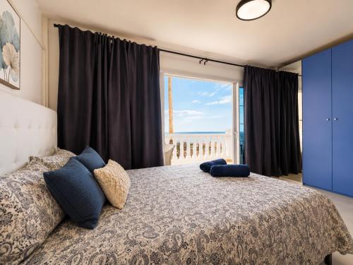 Modern 3BR Villa Heated Pool &Sea View Costa Adeje
