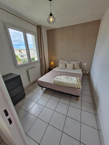 Apartment et parking space et Air conditioning