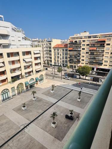 AZUREA 2P lumineux, Nice Plage, Parking, Clim
