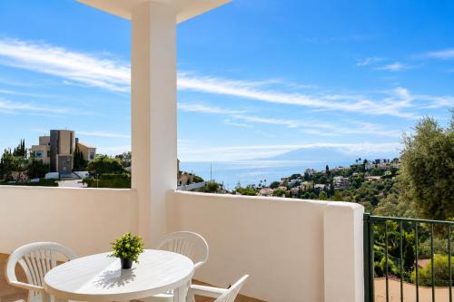 Apartamento vistas golf y Bahia