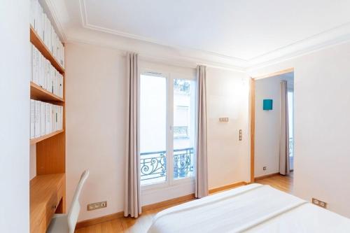 Elegant 2BR - Sleeps 7 - Walk to Arc de Triomphe