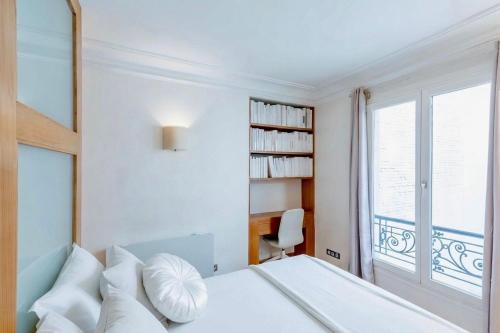 Elegant 2BR - Sleeps 7 - Walk to Arc de Triomphe