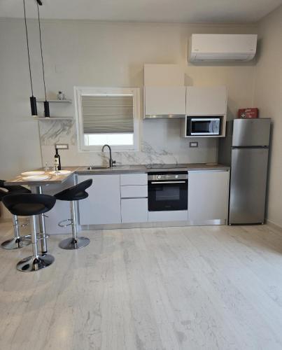 Azure Suites - Sea View Apartments