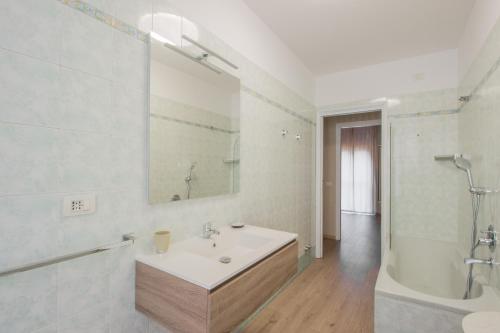 Corso Como Apartment and garage