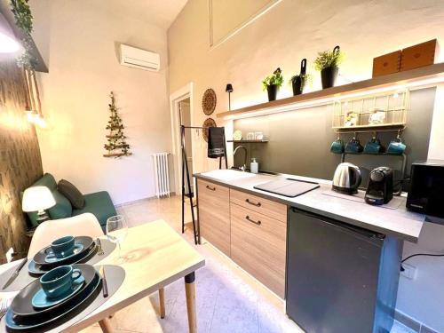 5 min from Metro Station - Liberty Suite in Vomero