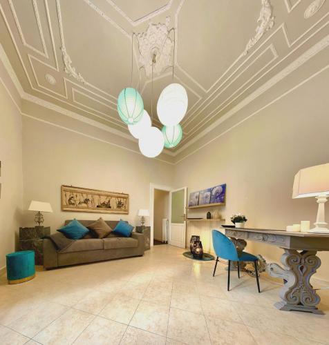 5 min from Metro Station - Liberty Suite in Vomero