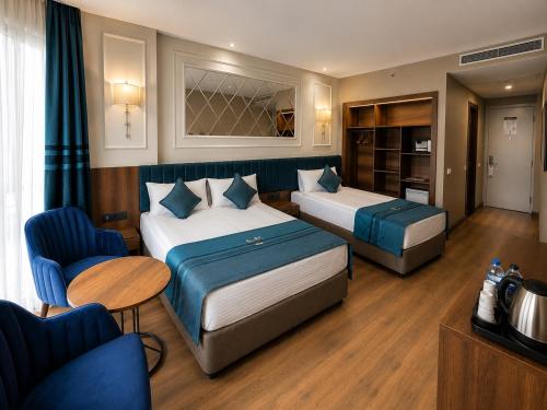 Superior Double or Twin Room with City View