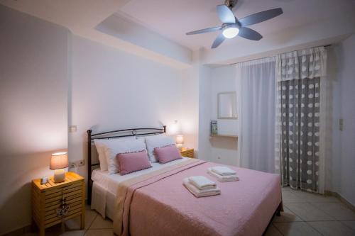 fotis new built apartment at the centre of town