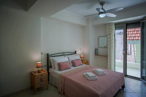 fotis new built apartment at the centre of town