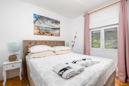 Apartments by the sea Mavarstica, Ciovo - 12696