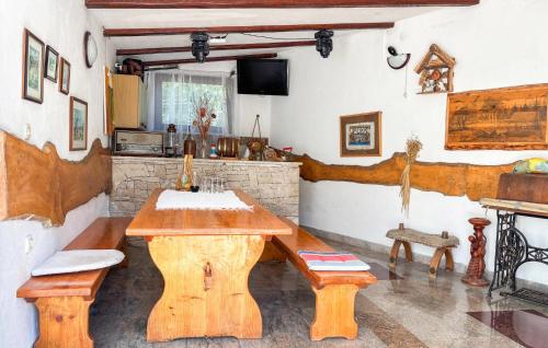 Stunning Apartment In Fazana