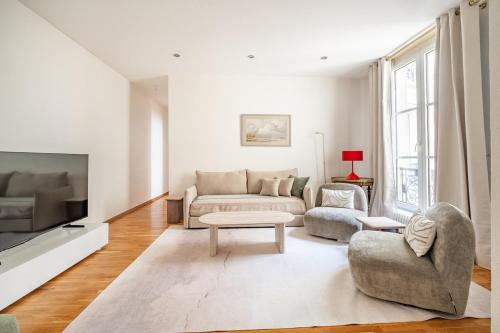 Prestige Apartment Champs-Élysées 86 m2