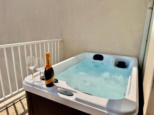 Panoramic Jacuzzi Penthouse