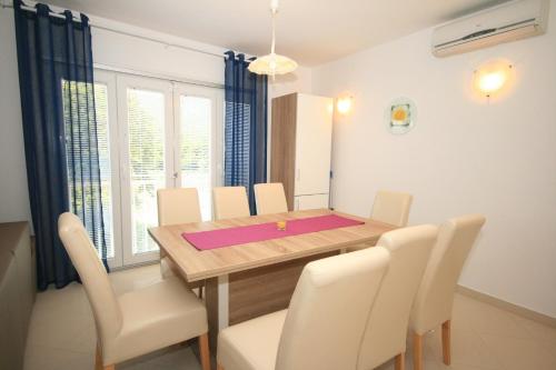 Fotografie z fotogalerie ubytování Apartment Mimoza 6, Baska, Krk v destinaci Baška