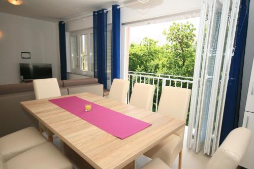Fotografie z fotogalerie ubytování Apartment Mimoza 6, Baska, Krk v destinaci Baška