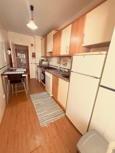 Bellavista Modern Comfort, 3 Balcony, Family Apartment with Wi-Fi