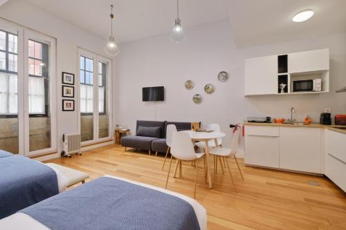 Mouzinho 244 - Porto Houses & Suites