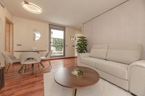 Luxury apartments in Barrio Palacio photo 83