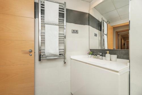 Luxury apartments in Barrio Palacio photo 82