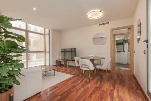 Luxury apartments in Barrio Palacio photo 80