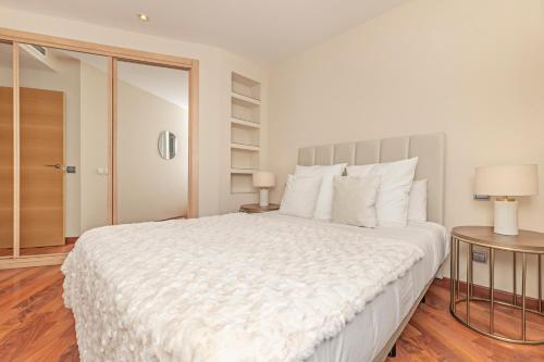 Luxury apartments in Barrio Palacio photo 94