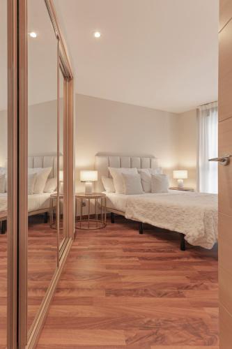 Luxury apartments in Barrio Palacio photo 96