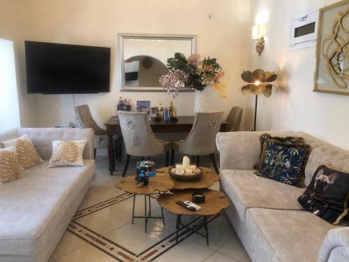 Residence by Georgia Studios