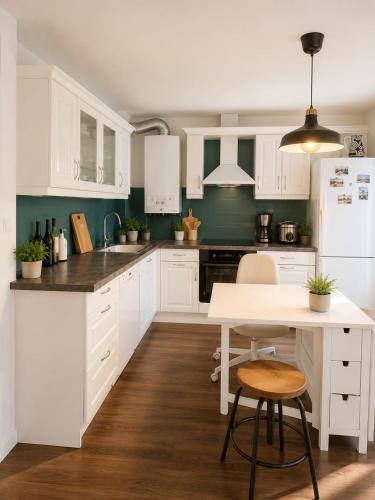 Montpellier apartment near city center beach