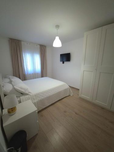 Rina Apartment- with barbecue and free parking
