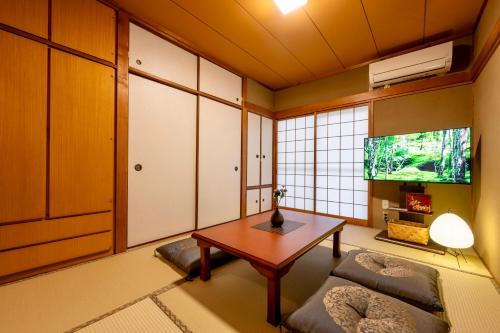 SOU-Private Japanese Home in Osaka Awaji
