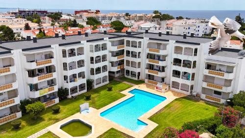 OuraPool Apartment - T by HelloVacations