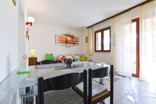 Sunny,spacious apartmant Pag