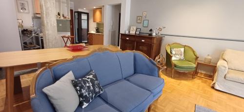 Spacious 3bd flat next to the city center