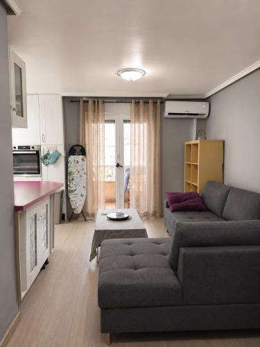 Apartamento con piscina, wi-fi, balcon a solo 2 minutos de la playa