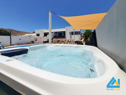 218 - Little Paradise by Villas Now Ltd
