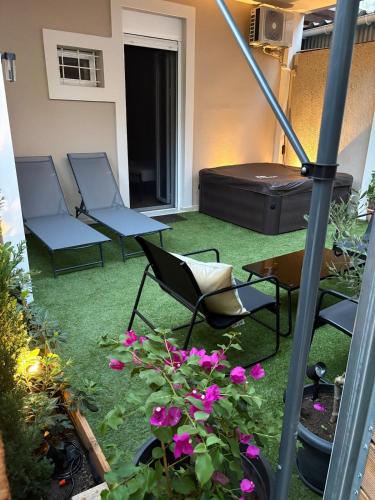 Apricot Apartment