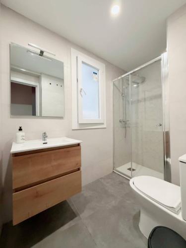 D - Habitación Acogedora en Centro Madrid