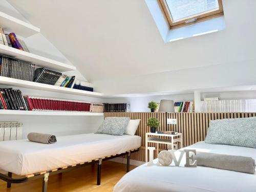 R -Premium 7 Bdr Villa Terrace & Parking by TuriVida D