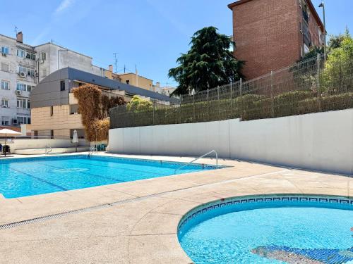 R -Premium 7 Bdr Villa Terrace & Parking by TuriVida D