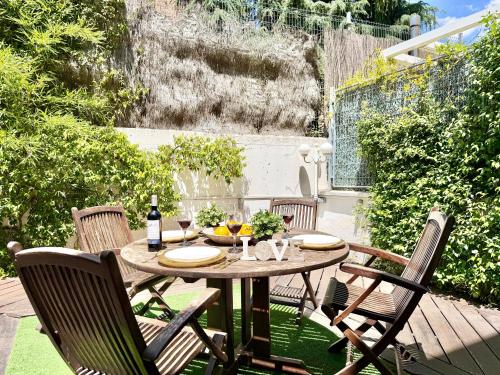 R -Premium 7 Bdr Villa Terrace & Parking by TuriVida D