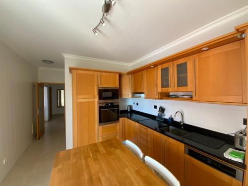 Amazing 2 Bedroom Apartment near beach with pool