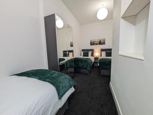 Stylish 2 Bedroom-Free Parking photo 3
