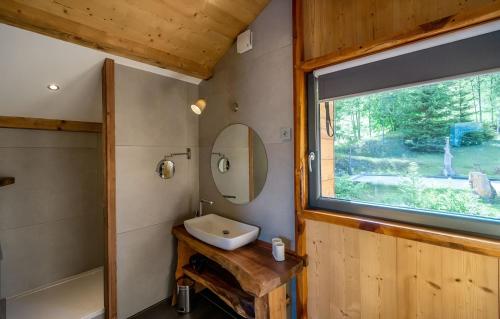 Chalet Le Petit Bes by Leavetown Vacations
