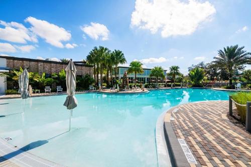 Private Pool 3BR Retreat Near Orlando Attractions photo 5