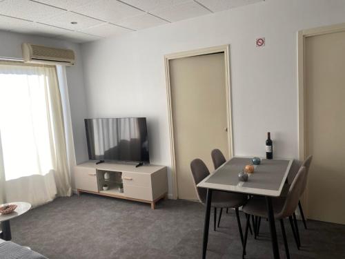 Anna Apartment Center Rhodes